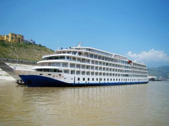 Yangtze Cruise Ships Sightseeing